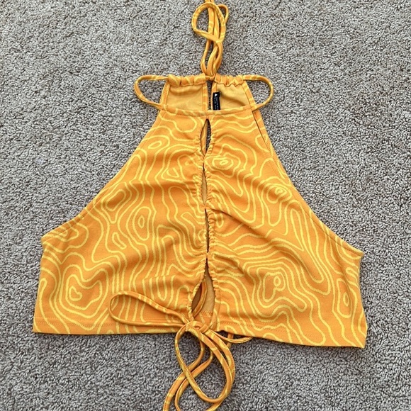 Zara large jacquard halter keyhole top. - Picture 1 of 13